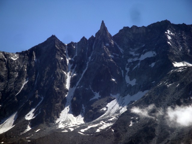 l’aiguille de la Tsa l’aiguille de la Tsa