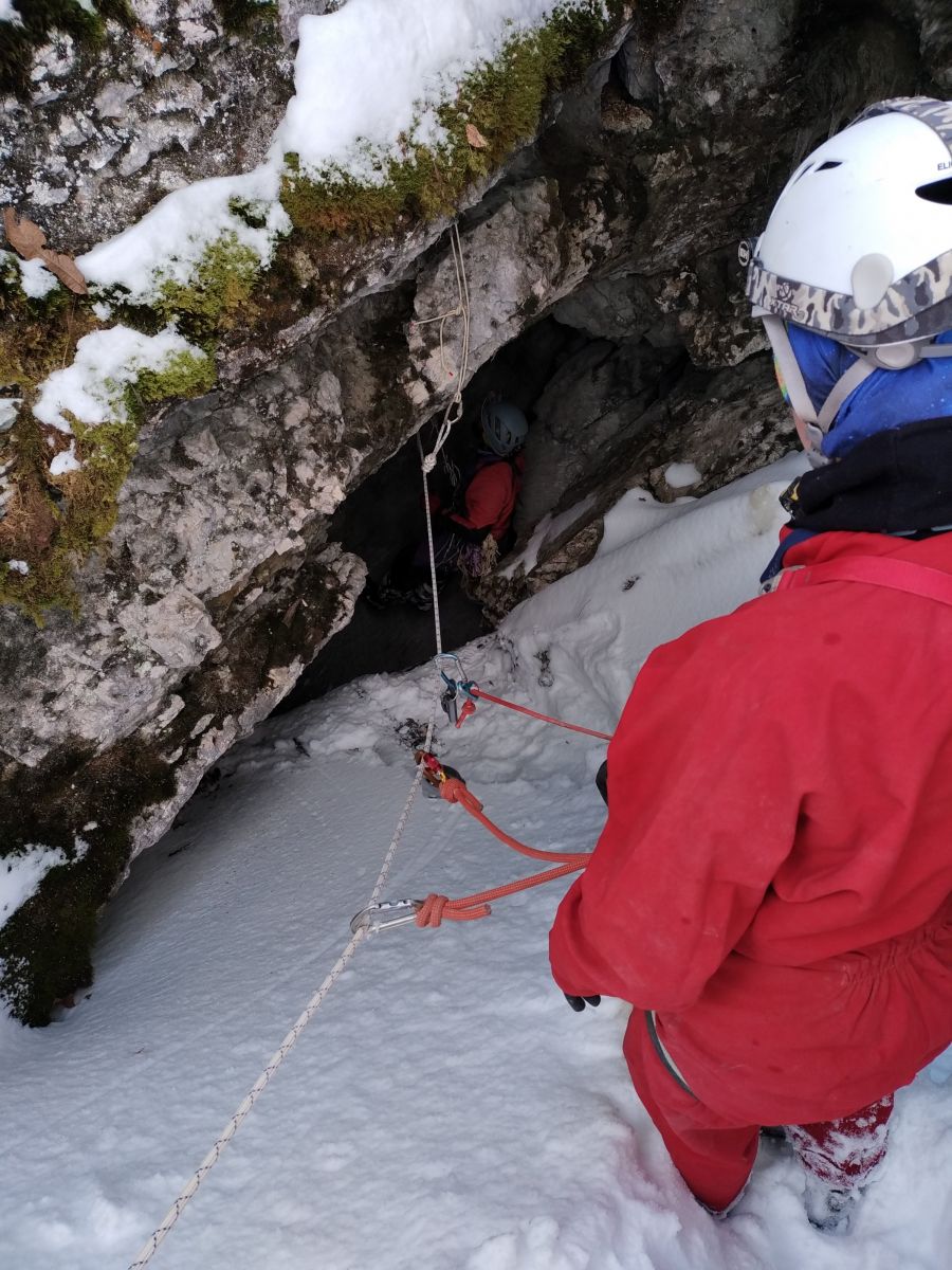 Sara à l'entrée