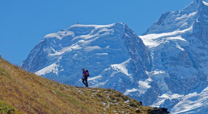 Neige et soleil en septembre vers Chamonix image article
